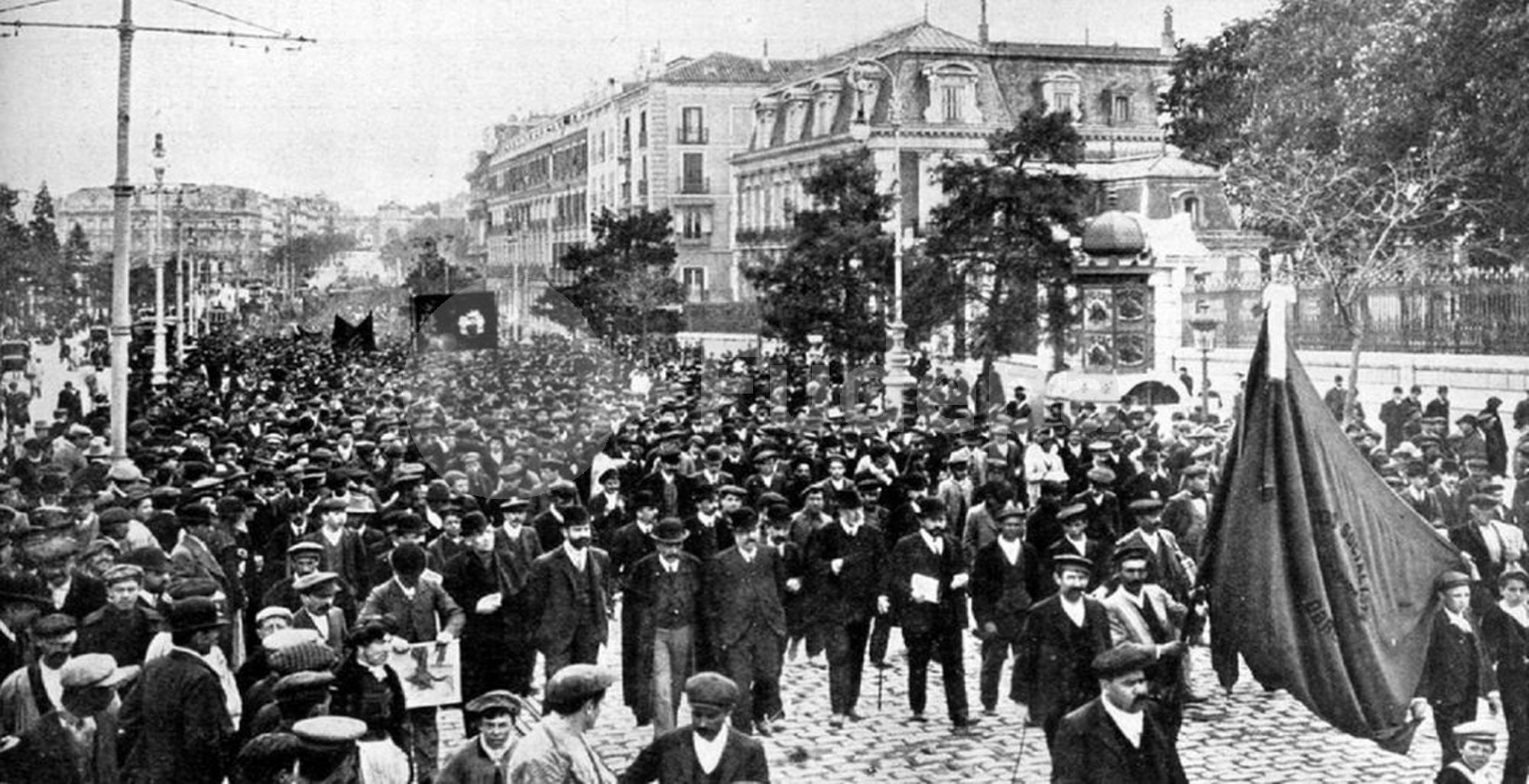 1 de Mayo 1906, en Madrid. Pablo Iglesias a la cabeza de los manifestantes